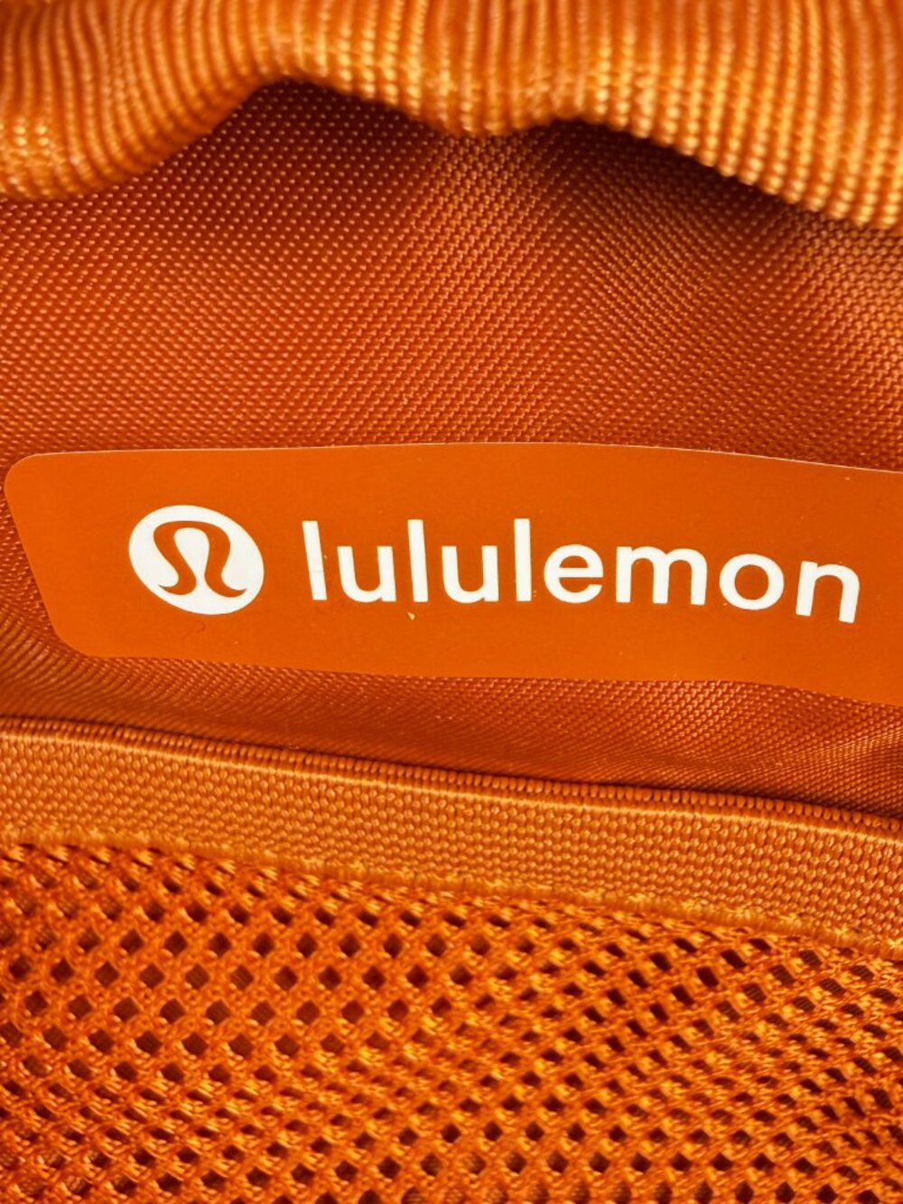 NWT Lululemon Everywhere Belt Bag 1L Tiger Orange 8" Wide SOLD OUT ONLINE - Picture 6 of 8